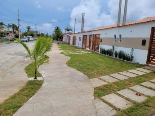 Imagem 8 de 9 de Casa No Bairro Jequitibá, Em Itanhaém, Litoral Sul De São Paulo, Localizada No Lado Praia À 500 Metros Do Mar. Imóvel Com 186 M² De Terreno Sendo 85,5 M² De Área Construída. Possui Piscina Com Cascata