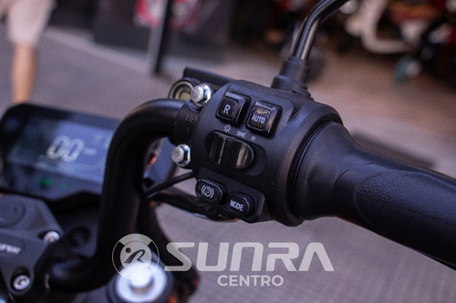 Imagen 5 de 25 de Moto Eléctrica Sunra Super Miku / No Soco Kymco Lucky / A
