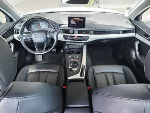 Audi A4 2017 2.0 Tfsi Attraction S-tronic 4p