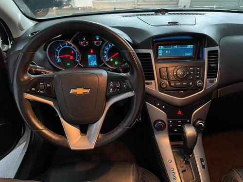 Imagem 10 de 10 de Chevrolet Cruze 1.8 Lt Sport6 16v Flex 4p Automático