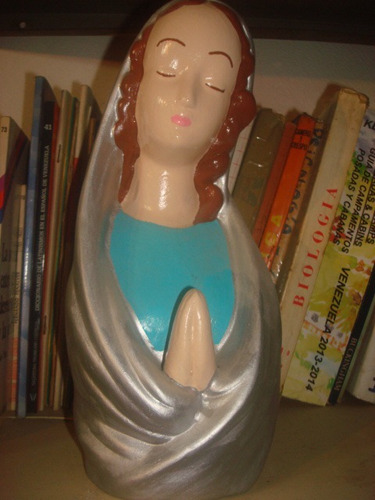 Imagen De La Virgen Orante, En Ceramica Pintada A Mano