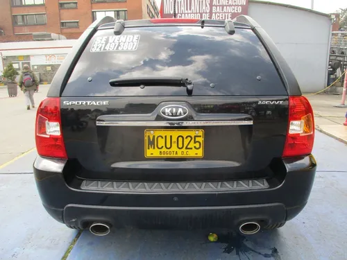Kia New Sportage Lx 4x2 2000cc Mt Aa