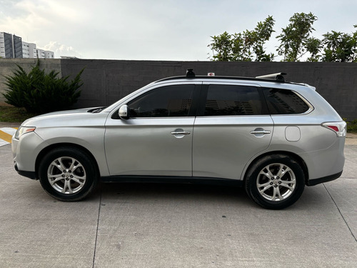 Mitsubishi Outlander 2.4 Limited L4/ At