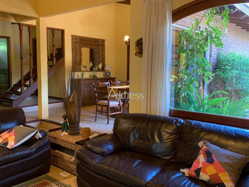 Muy Linda Casa Disponible En Alquiler De Temporada Y Anual- Ref: 3055