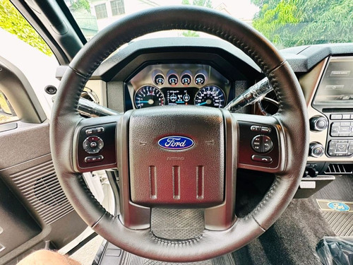 Imagen 11 de 18 de Ford F-250 Super Duty 2015 V8 4x4 Automático