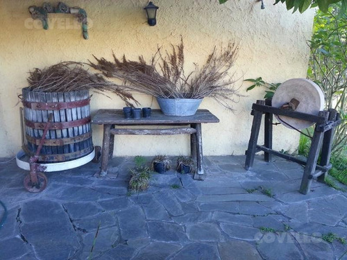 Espectacular Chacra De 5 Hectareas, Con Costa A La Laguna De Los Cisnes, Con Embarcadero Propio.