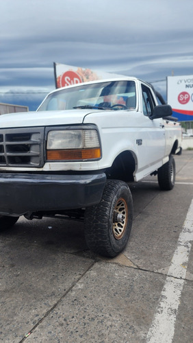 Ford F-100 4x4 221