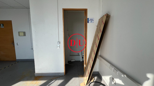 Box De 29 M² | Un Ambiente En Edificio Médico Nuevo Prado