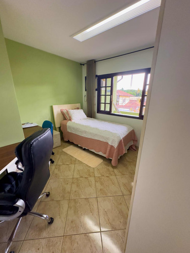 Casa Moderna Com 4 Suítes E Painel Solar Em Vargem Grande