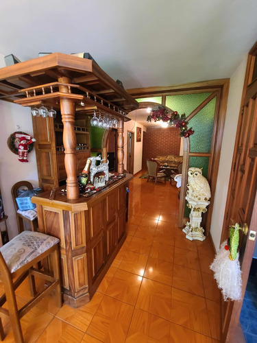 Venta Casa En La Prestigiosa Urb. Los Picachos Los Teques