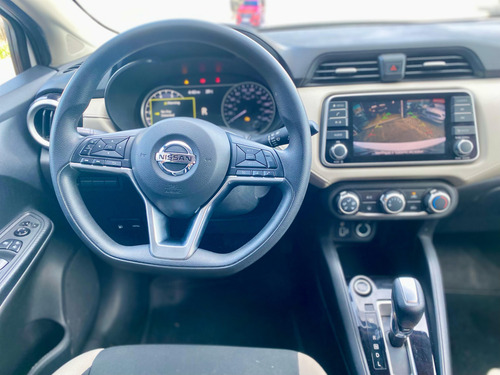 Nissan Versa Advance 1.6 (Flex) (Aut)