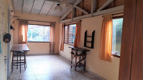 Imagen 2 de 16 de Se Vende Luminoso Chalet, Ideal Para Vivienda Permanente!!!