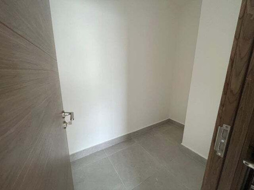 Venta De Apartamento De 2 Habitaciones En La Esperilla