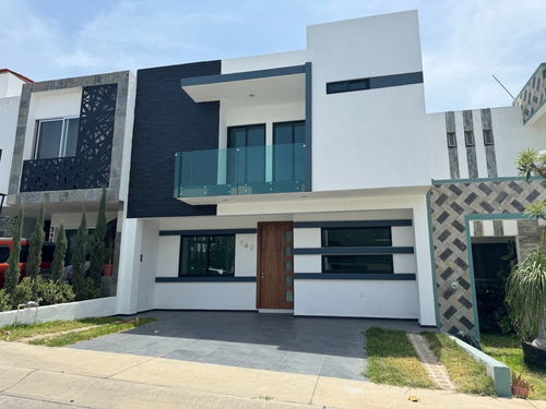 Casa Nueva En Coto Español Valle Imperial