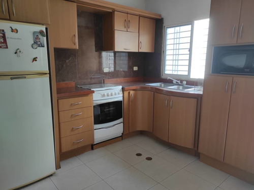 Imagen 2 de 14 de Townhouse En Venta. La Morita / 04121368338