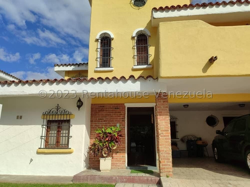 Casa En Venta Ubicada En Una De El Mejor Conjunto Del Trigal Norte Valencia Carabobo 24-13394 Eloisa Mejia