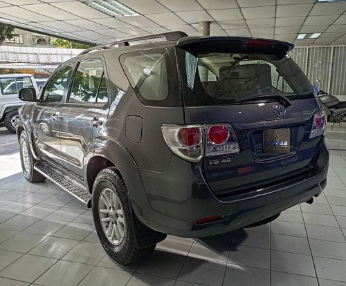 Imagen 7 de 11 de Toyota Fortuner 2014