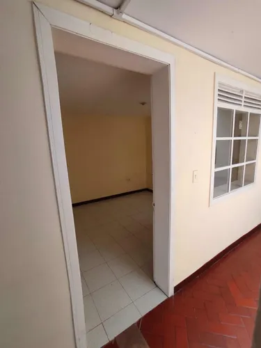 4 Habitaciones 3 Baños