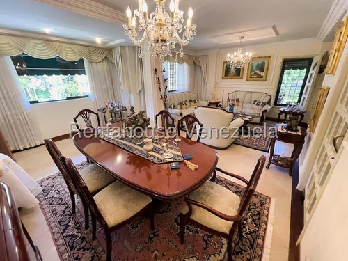 Impecable Y Lujoso Town House En Venta En La Union, Mls #25-21206