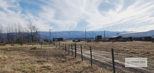 Venta De Terreno En Yacanto, A Metros De La Ruta