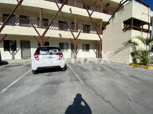 Hermoso Departamento En Real Bilbao,playa Del Carmen