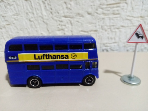 Autobus A Escala Doble Piso Linea Lufthansa Custom