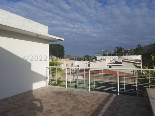Imagen 13 de 16 de Amplia Casa Dúplex . En Urb. Falcon Crest. San Juan De Los Morros 22-27205 Yinett A.