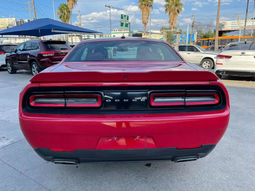 Imagen 6 de 11 de Dodge Challenger 3.6 Black Line X At 2016