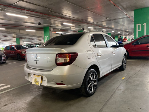Imagen 11 de 25 de Renault Logan