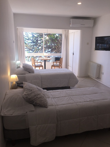 Imagen 8 de 14 de Best Home Bariloche 2 * Vista - Acceso Al Lago *