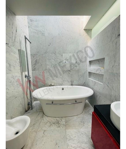 Casa En Venta En Narvarte Cdmx, Cuenta Con Celdas Solares, Lo Que Genera Un Ahorro Muy Importan...