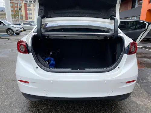 Mazda 3 2.0 Touring