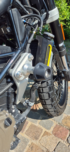 Husqvarna Svartpilen 401 Unico Dueño