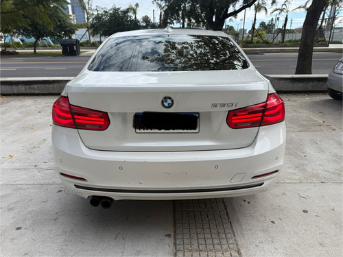 BMW Serie 3 3.0 330i Sedan Sport Line 252cv
