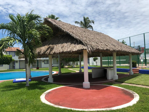 Casa En Renta En Zona Diamante 5 Minutos De La Playa