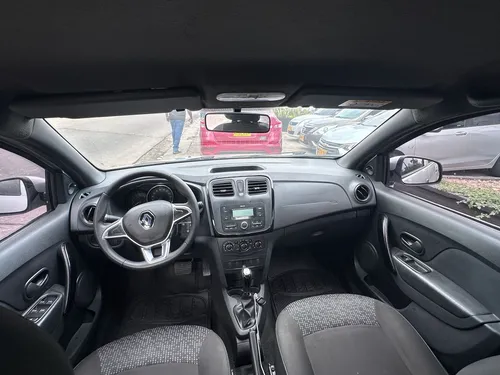 Renault Logan 1.6 Expression / Life +