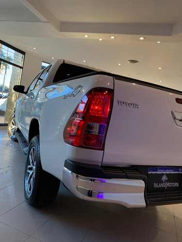 Toyota Hilux Pick-Up 2.8 Cd Srx 177cv 4x4 At