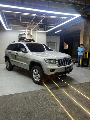 Jeep Grand Cherokee Limited 2011 4x4