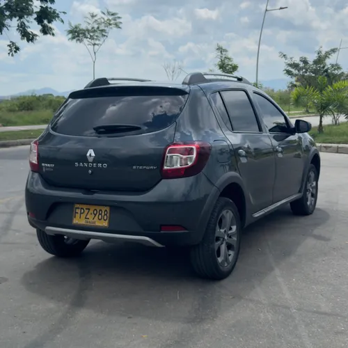 Renault Stepway 1.6 Intense Automática