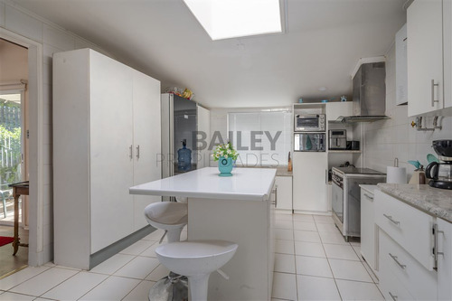 Casa En Venta De 5 Dormitorios (cercana A Jumbo Montemar)