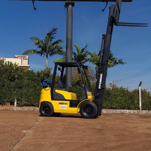 Imagem 5 de 5 de Empilhadeira Gás Hyundai 25l-7m, Ano 2015 Semi-nova