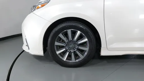Toyota Sienna 3.5 Limited At