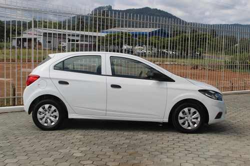 Imagem 5 de 15 de Chevrolet Onix Joy