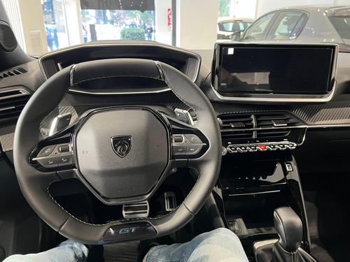 Peugeot 2008 1.0T Gt