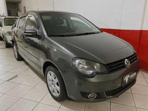 Imagem 3 de 11 de Volkswagen Polo 1.6 Conf. 2014