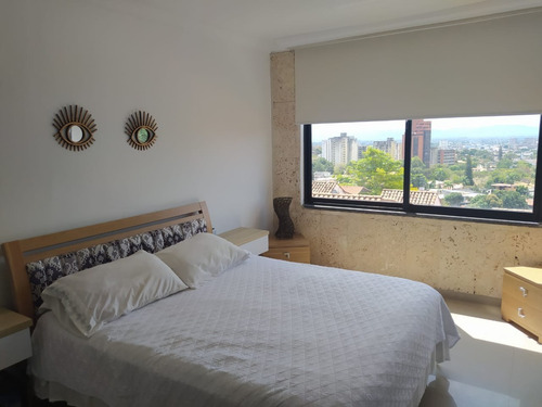 Imagen 16 de 25 de Town House En Urb. Lomas Del Este Res. Lomas Alto. Cl-fd605