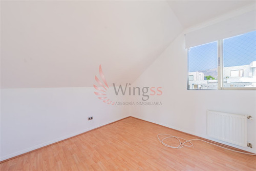 Casa En Venta De 4 Dorm. En Colina