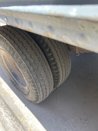 Camión Ford F350, Con Caja Grande Y Chasis Alargado