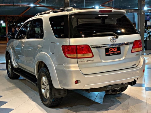 Toyota Sw4 Srv 4x4 3.0 Tdi Aut 2008 190.000km Gris