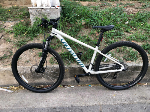 Bicicleta Specialized Rockhopper Sport 29